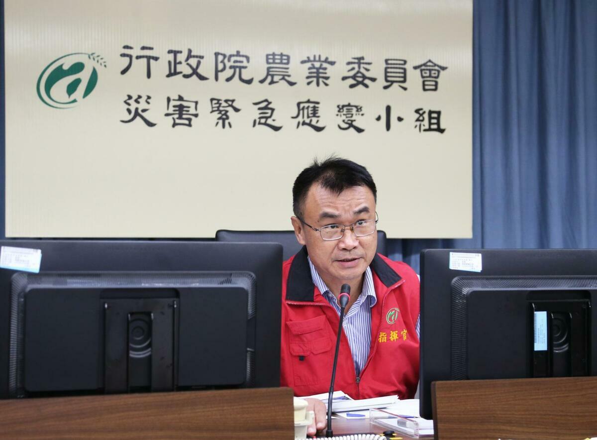 農委會主委陳吉仲今日特別召開工作會議，請各單位密切掌握颱風情資與動向，要求務必於颱風造成影響之前，將整備作業完全到位外。 圖：取自農委會