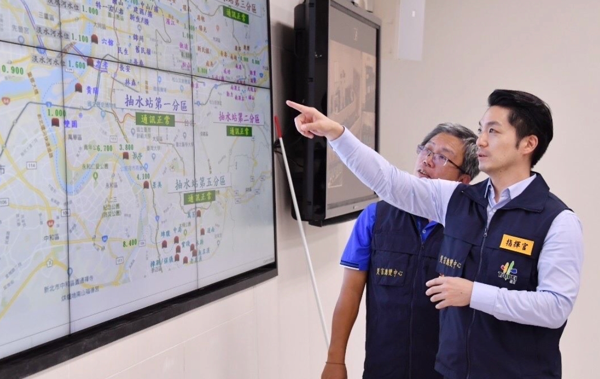 蔣萬安視察建國抽水站整備情形。 圖：台北市政府/提供