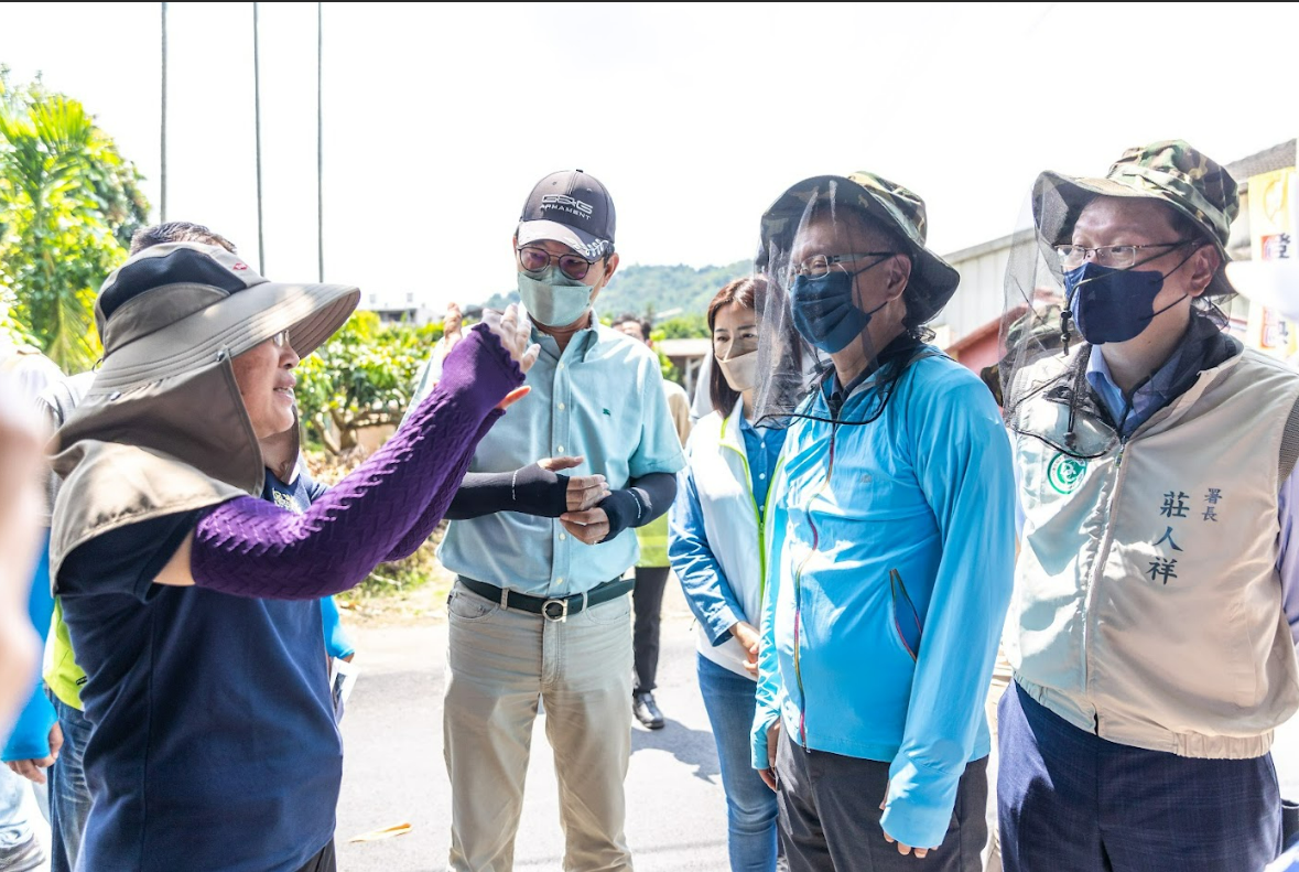 昨天衛生福利部部長薛瑞元與疾管署署長莊人祥前往雲林、台南視察登革熱防疫情況。 圖：疾管署／提供
