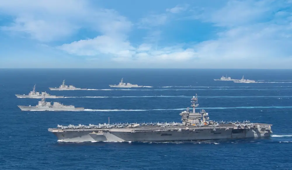 美軍將於 8 月 9 日至 18 日舉行為期 10 天的「 2023  大規模演習」，將以中國作為首要假想敵。圖為美軍航母戰鬥群。 圖：翻攝自騰訊網／《躬耕牛》