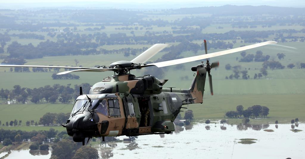 美澳「護身軍刀」（Talisman Sabre）軍演，傳一架澳洲MRH-90「太攀蛇」（Taipan）直升機夜訓墜海。圖為同型機。 圖：翻攝@FlightGlobal推特
