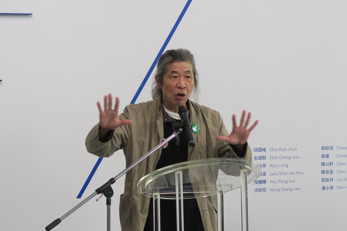潘小俠深耕紀實攝影，過去為「自立」報系攝影記者，曾獲頒吳三連藝術獎。代表作包含「台灣美術家一百年」、「見證二二八」等系列。 圖：邱萬興提供