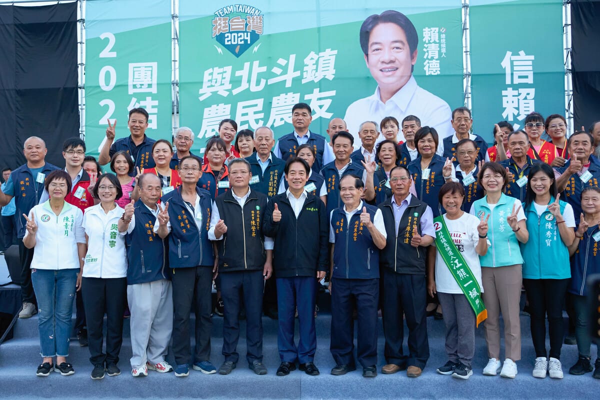 賴清德到彰化北斗與立委參選人造勢。 吳音寧競總/提供