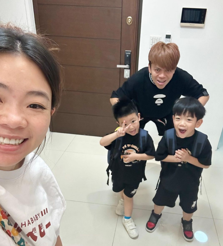 蔡阿嘎跟粉絲分享小兒子蔡波能從今天開始上小學了。 圖：翻攝自蔡阿嘎IG