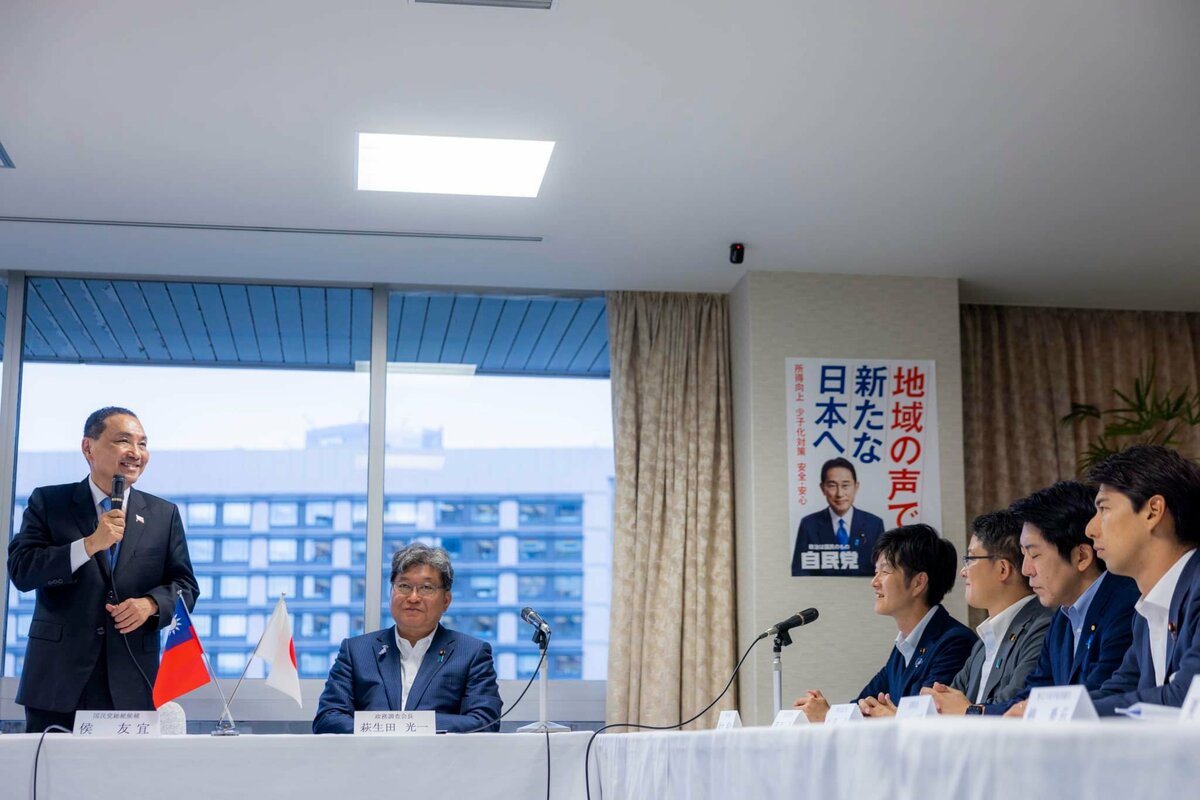 侯友宜拜訪自民黨總部。 圖：翻攝侯友宜臉書