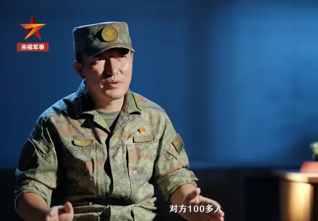 南疆軍區副團長阿依鄧提到，在一次行動中，20 名解放軍騎兵英勇地追打 200 名印軍 圖：騰訊網《第一軍情》
