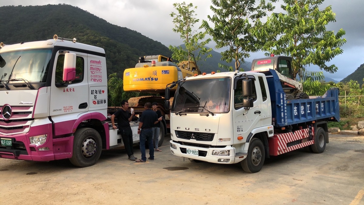 雲林縣救災工程團隊支援南投。 雲林縣政府/提供