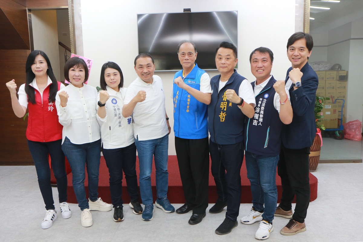 侯友宜與黨籍桃園立委參選人便當會。 圖：侯友宜競辦／提供