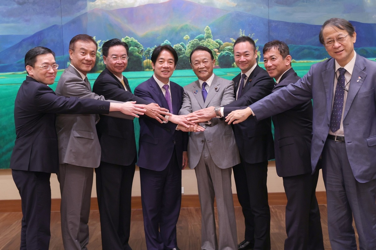 副總統賴清德接見前日本首相麻生太郎等人 圖：總統府提供
