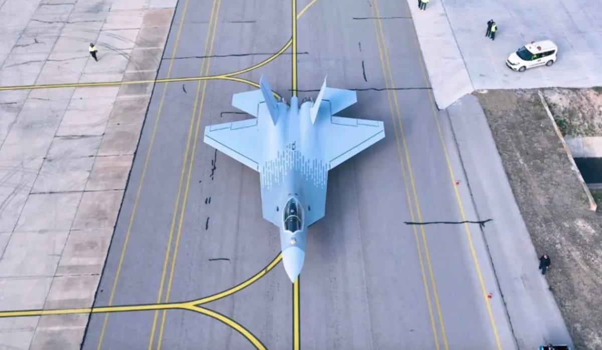 中媒稱，土製 TFX「Kaan」戰機大量仰賴他國零件和技術，而該些零件往往非為他國一流產品，因為最先進的會優先用於自家軍隊。 圖：擷取自浩外同學