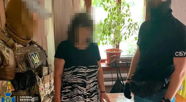 烏克蘭安全局宣稱，逮捕到一名企圖刺殺烏克蘭總統澤連斯基的女刺客。 圖 : 翻攝自推特