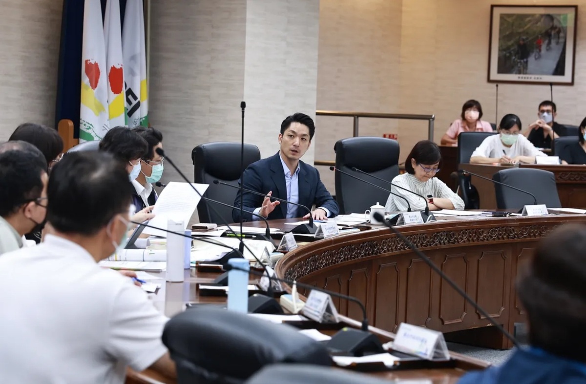 北市大同區傳出現首件本土登革熱病例，市長蔣萬安邀集各機關召開應變會議。 圖：北市衛生局提供