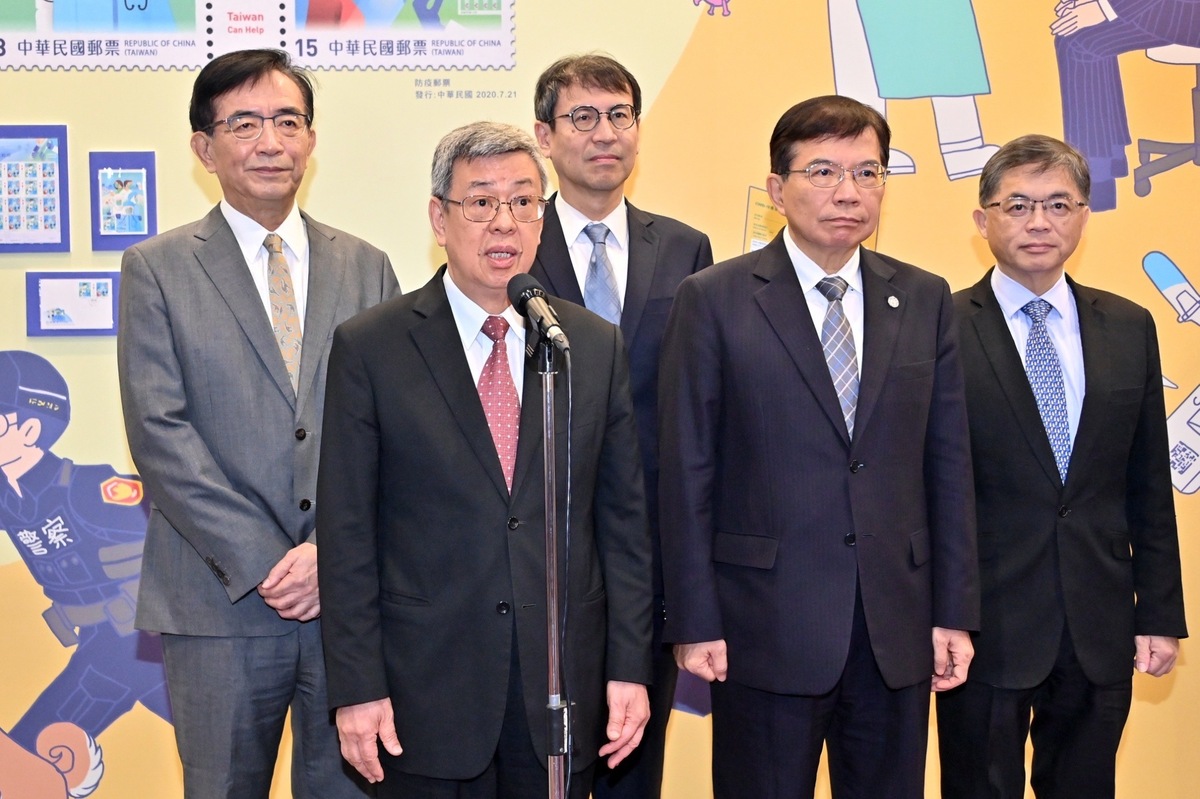 行政院長陳建仁今（11）天出席「台北2023第39屆亞洲國際郵展開幕典禮」前受訪。 圖：行政院提供