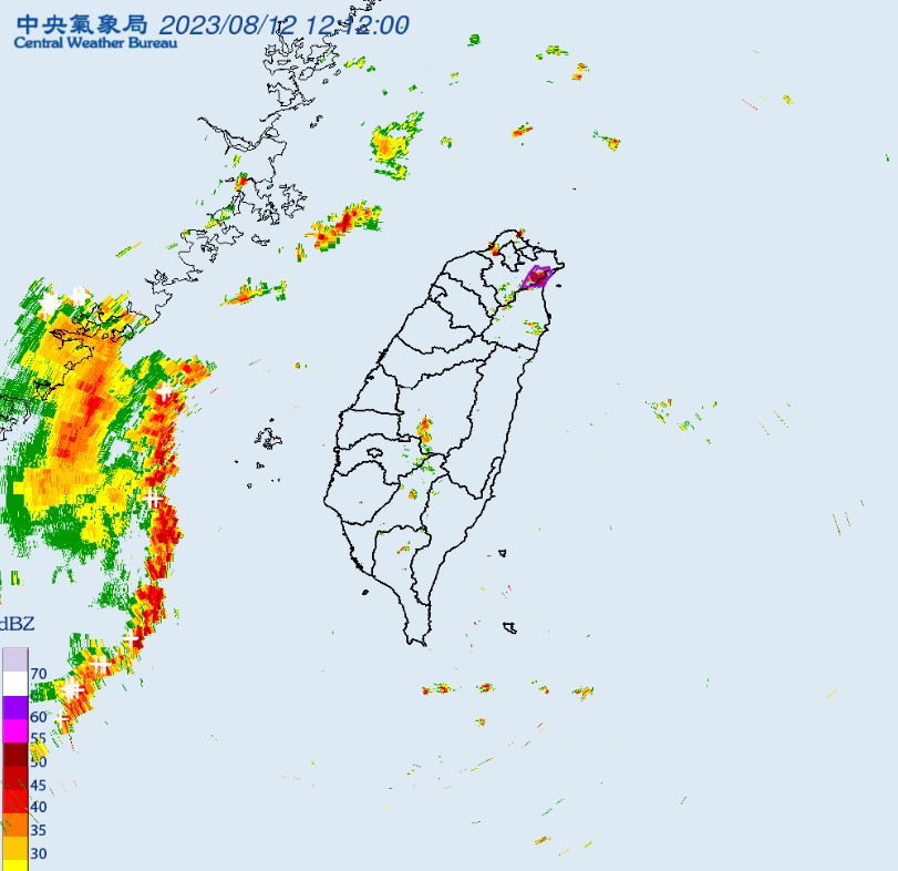 氣象局對「新北市、宜蘭縣」發布大雷雨即時訊息，持續時間至13時30分止。 圖：取自中央氣象局