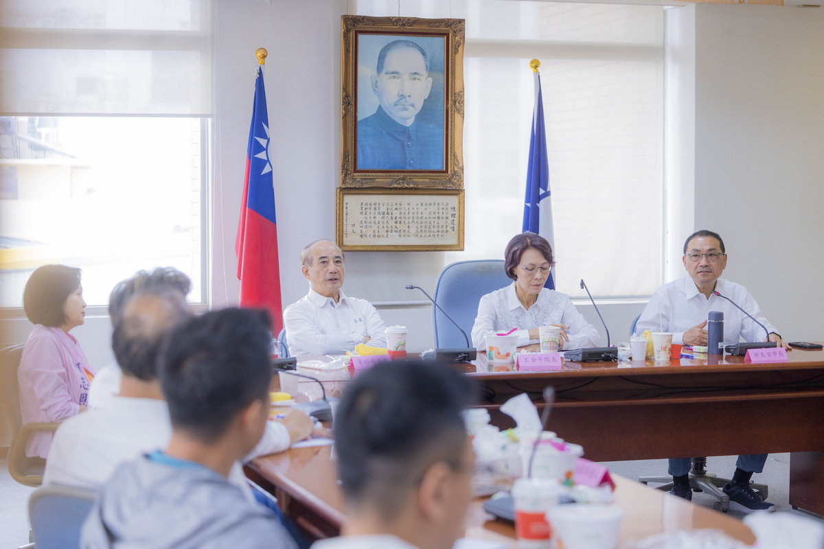 王金平與高屏立委參選人上午與侯友宜進行早餐會。 圖：侯友宜競辦/提供