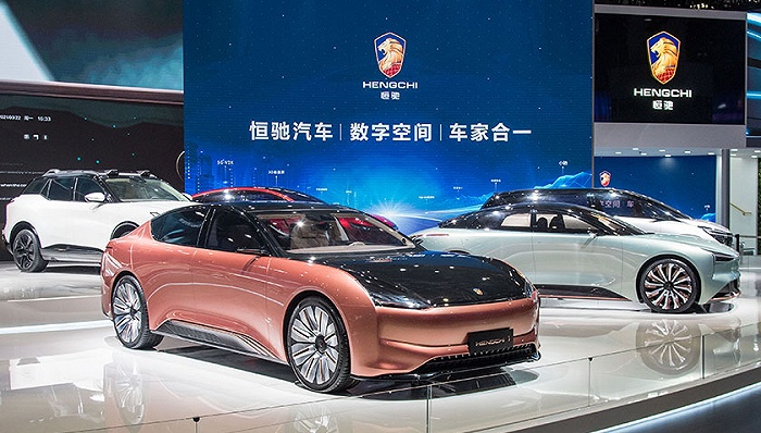 累計虧損達 989 億人民幣，交付量僅達近 1000 輛的恆大汽車深陷債務危機，昨日傳出獲得總部設於杜拜的紐頓集團（NWTN）5 億美元戰略投資。 圖：擷取自中國網站