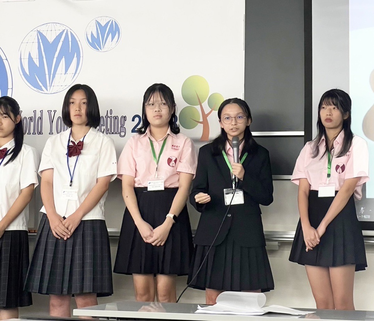 學生全程以英語進行報告。 圖：高雄市教育局提供