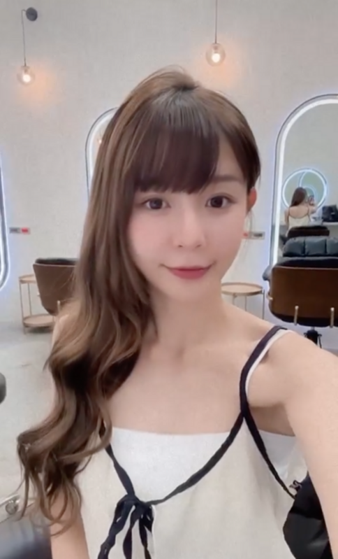 樂天桃猿啦啦隊成員Yuri過去有「地表最正啦啦隊女神」的稱號。 圖：翻攝自IG＠xx15995