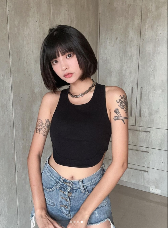 百萬YTR「賤葆」團隊中的成員晨晨，近日被發現撞臉爆紅影片女二。 圖：翻攝自IG＠_19981005_