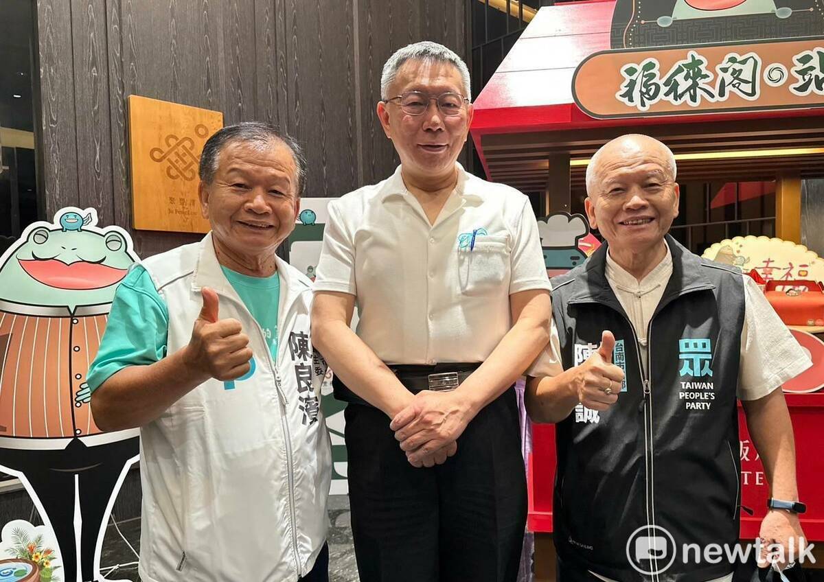 國寶級里長陳良濱（左）和兄長等多位家人皆加入民眾黨，力挺柯文哲參選總統。 圖：黃博郎／攝