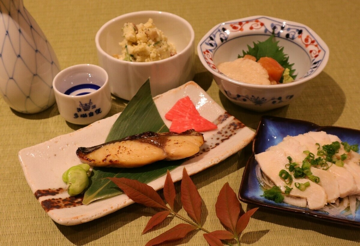 「酒坊多滿自慢」的餐廳「Kitchen &amp; Bar田之實」，烹調出與日本酒最對味的料理。 圖：東京觀光事務所台灣辦事處／提供