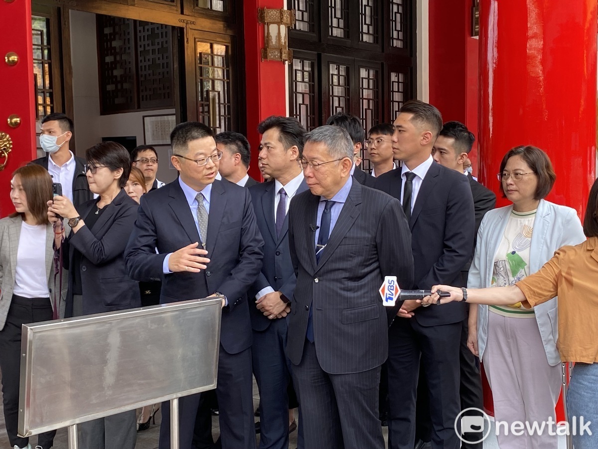 民眾黨總統參選人柯文哲今率領黨公職前往台北忠烈祠紀念823。 圖：周煊惠 / 攝