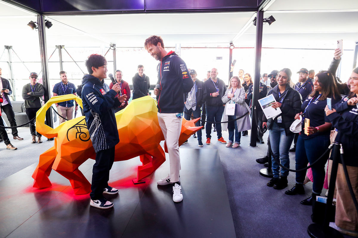 前往Red Bull Energy Station，將有機會與車手近距離互動（圖為AlphaTauri車手Yuki Tsunoda） 圖：Red Bull/提供