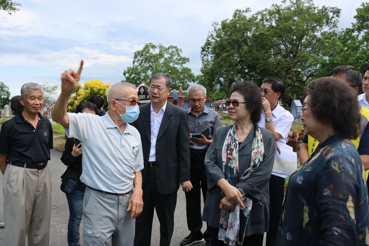 張七郎的孫子張安滿先生敘述當年祖父、父親、叔父3人罹難經過 圖：監察院提供