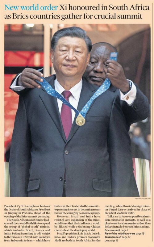 南非總統在金磚峰會中授予習近平的勳章，其稱號是「南非爵士」，源自歐洲國王冊封騎士的傳統。 圖：翻攝自方舟子 X 帳號