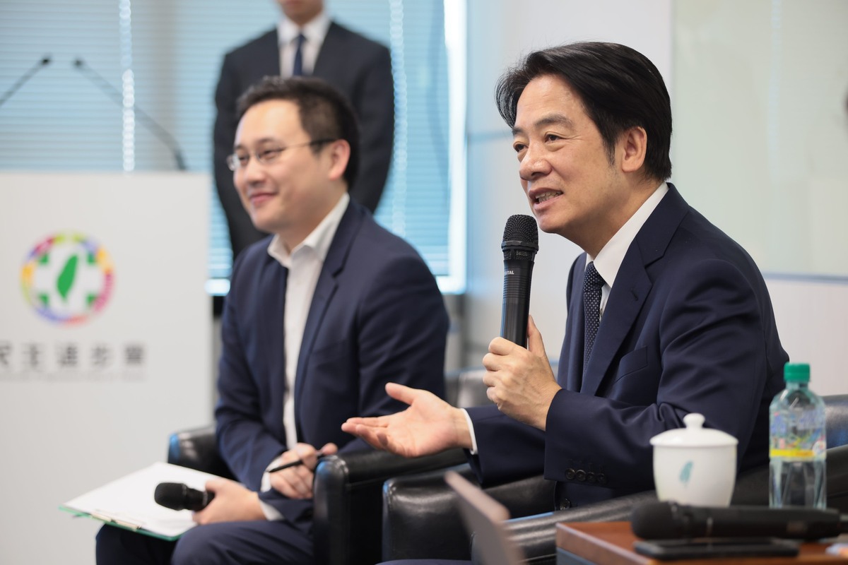 民進黨總統候選人、副總統賴清德 25 日參加與國際媒體的茶敘。矢板明夫認為，賴清德在面對兩岸議題時不閃躲，再加上團隊的理念清晰、執行力強且有道德感，讓賴清德支持率出色。 圖：賴清德臉書