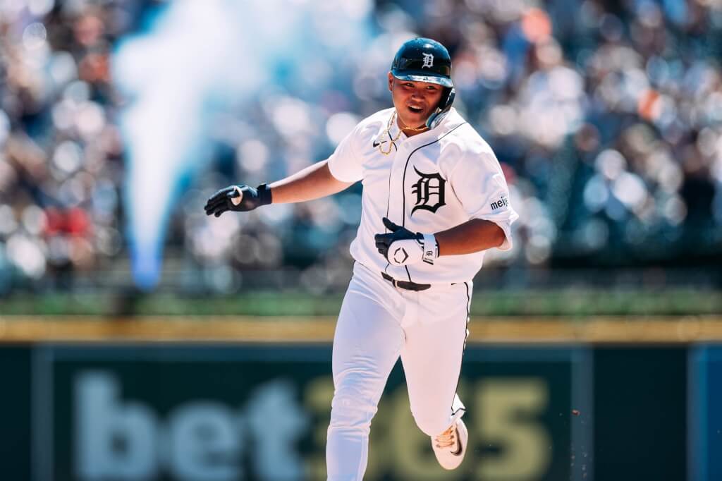 MLB底特律老虎隊李灝宇5局下擊出陽春砲。（圖取自threads.com/@tigers）