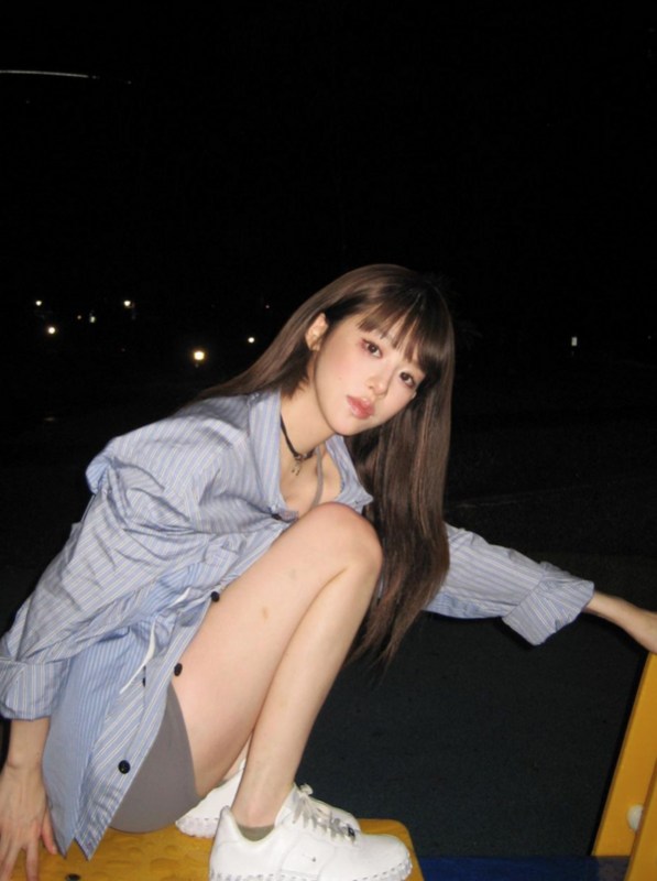 YouTuber「美麗妄娜」擁有亮麗的外表和姣好的身材，吸引許多粉絲喜愛。 圖：翻攝自IG＠wanna10_4