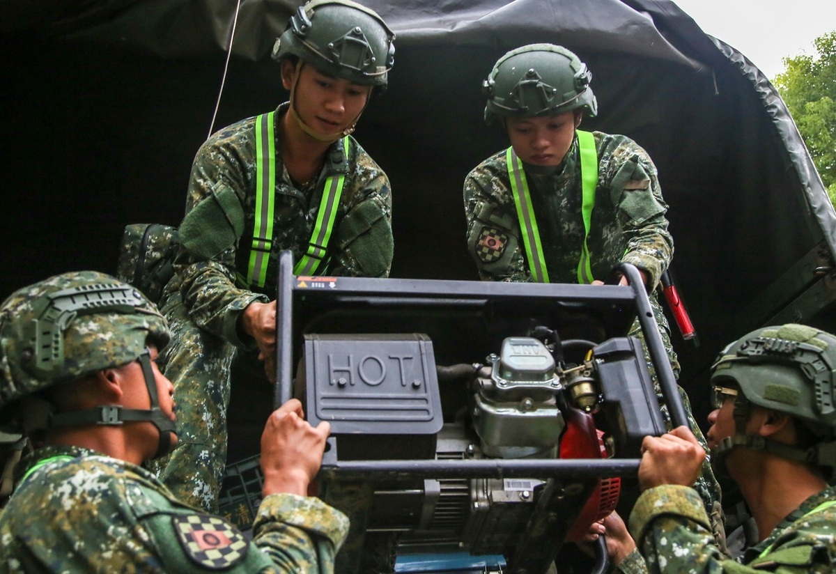陸軍機步333旅加強救災機具整備。 圖：第四作戰區提供