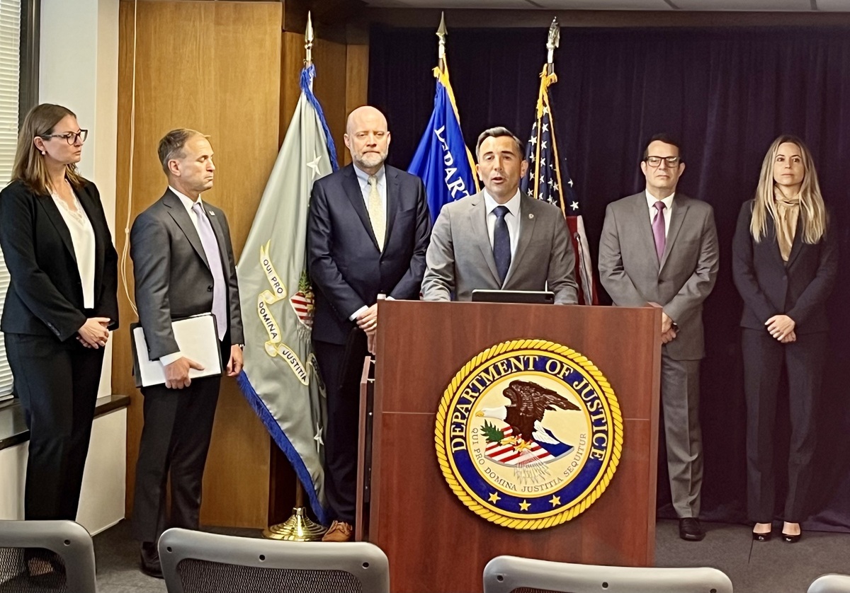 由美司法部及聯邦調查局（FBI）主導的跨國行動成功摧毀名為「Qakbot」的殭屍網路及惡意軟體，挽救全球受害者數千萬美元的損失，並查獲逾 860 萬美元的加密貨幣非法利潤。 圖：擷取自「X」（原推特）@USAO_LosAngeles