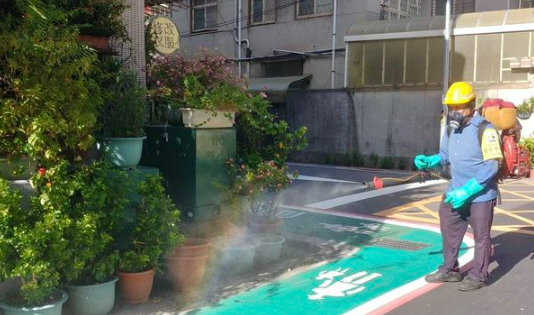 台北市衛生局今(30)日宣布，中山區發現一名30多歲男性感染登革熱，這是該區首例本土個案，也是全市第5例。 圖：台北市衛生局／提供