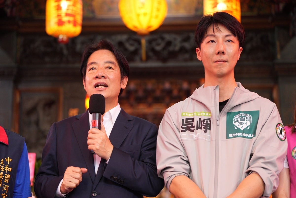 民進黨主席暨總統參選人賴清德為黨籍立委參選人吳崢站台。 圖：民進黨提供