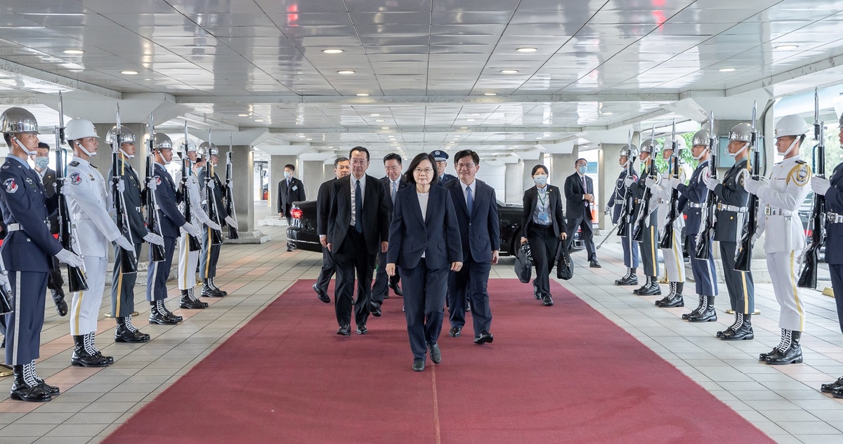 總統蔡英文5日搭專機出訪邦交國史瓦帝尼王國 圖：總統府提供