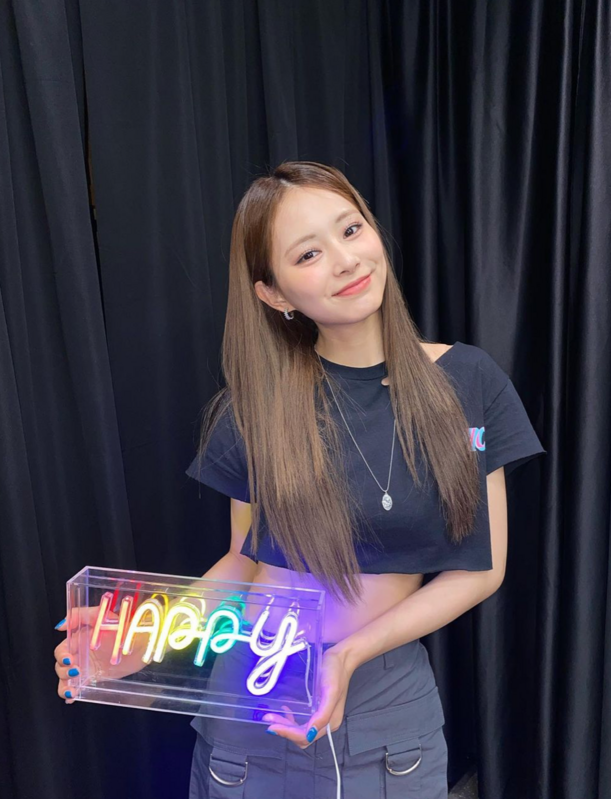 南韓人氣女團「TWICE」台籍成員周子瑜，人氣超高。 圖：翻攝自IG＠thinkaboutzu