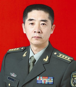 中國軍事專家杜文龍宣稱，中國成功發射 東風27 飛彈擊中 5 千公里外移動中航空母艦上的標靶。  圖：翻攝自百度