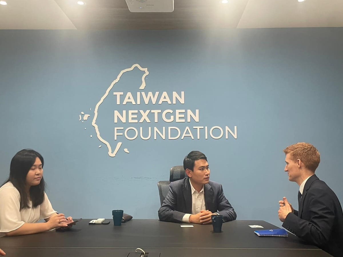 台灣世代教育基金會執行長陳冠廷與美國傳統基金會亞洲研究中心研究員孔尚明Michael Cunningham對談，討論美中台關係與台灣大選等議題。 圖：翻攝陳冠廷 Kuan-Ting Chen臉書