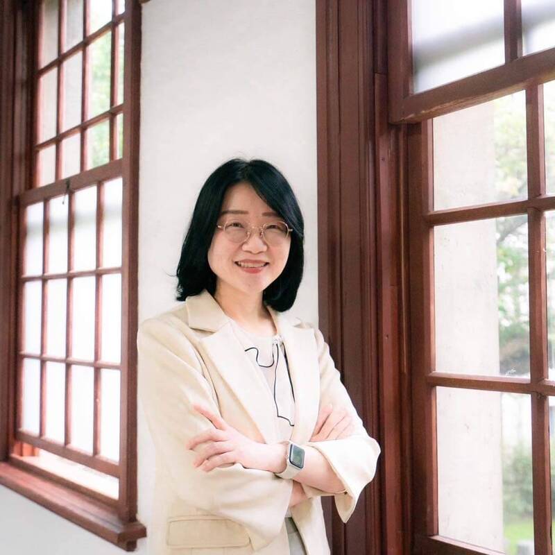 楊兆麟律師團中驚見前新竹副市長蔡麗清。 圖：取自蔡麗清臉書（資料照）。