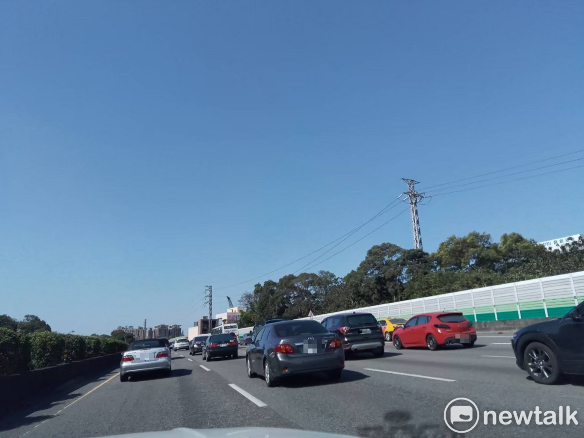 今(30)日為中秋連假第二天，國道將陸續湧入北上車潮。(國道示意圖) 圖：林冠妤／攝 (資料照)