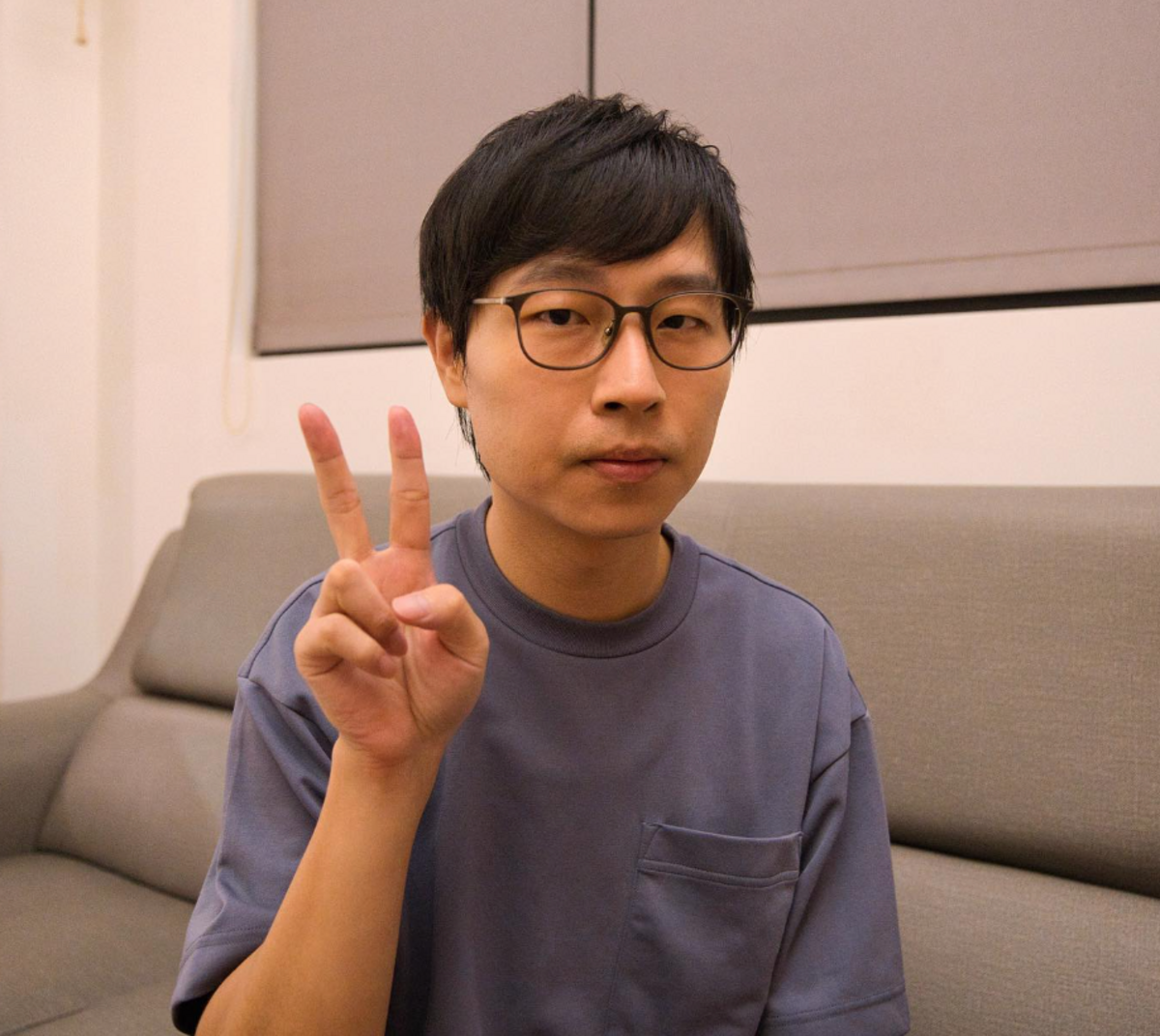 藍亦明分享了隆鼻後的模樣。 圖：翻攝自藍亦明IG