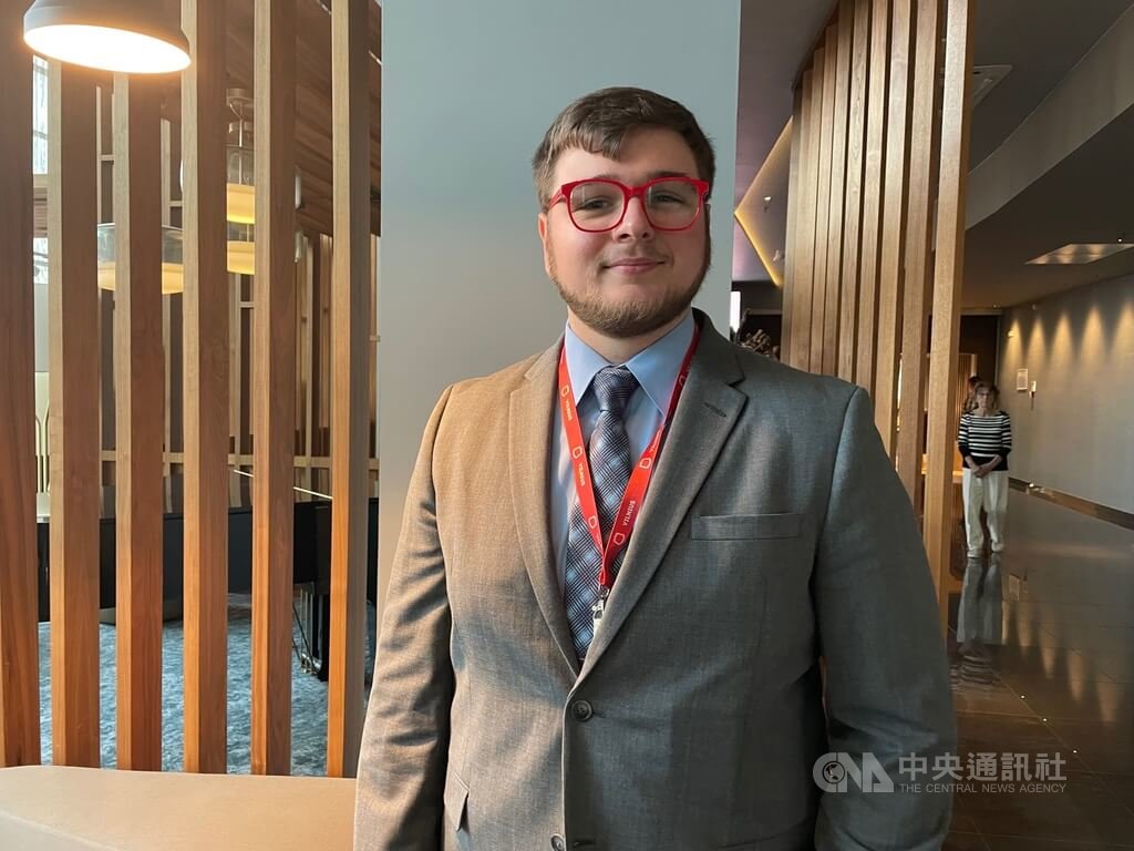 安全顧問公司OLS創辦人路易斯對解放軍研究特別投入，他認為共軍的改革、現代化、訓練都還不足，短期內沒有攻台可能性。  圖/中央社
