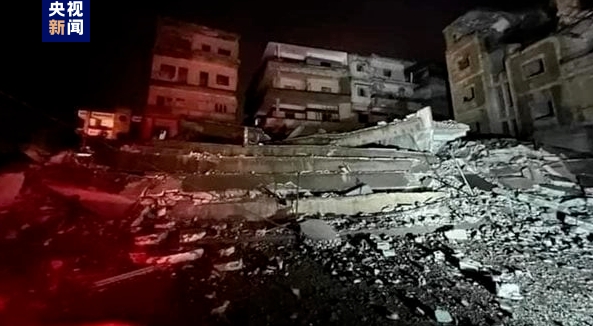 摩洛哥強震，造成至少632人死亡，到處都是斷垣殘壁。 圖 : 翻攝自央視新聞