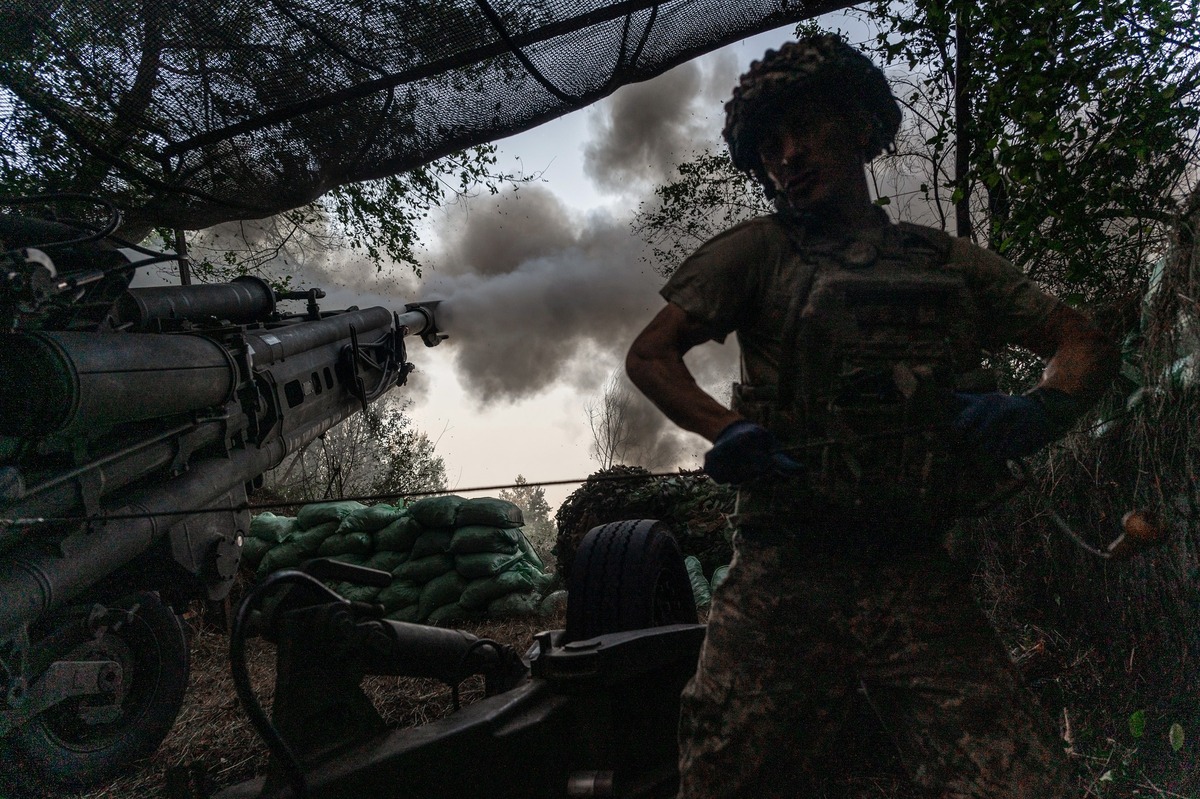 烏軍上月底傳出收復具關鍵戰略地位的村莊羅博季涅（Robotyne），及向東部「蘇羅維金防線」（Surovikin line）突破推進。 圖：擷取自澤連斯基「X」@ZelenskyyUa