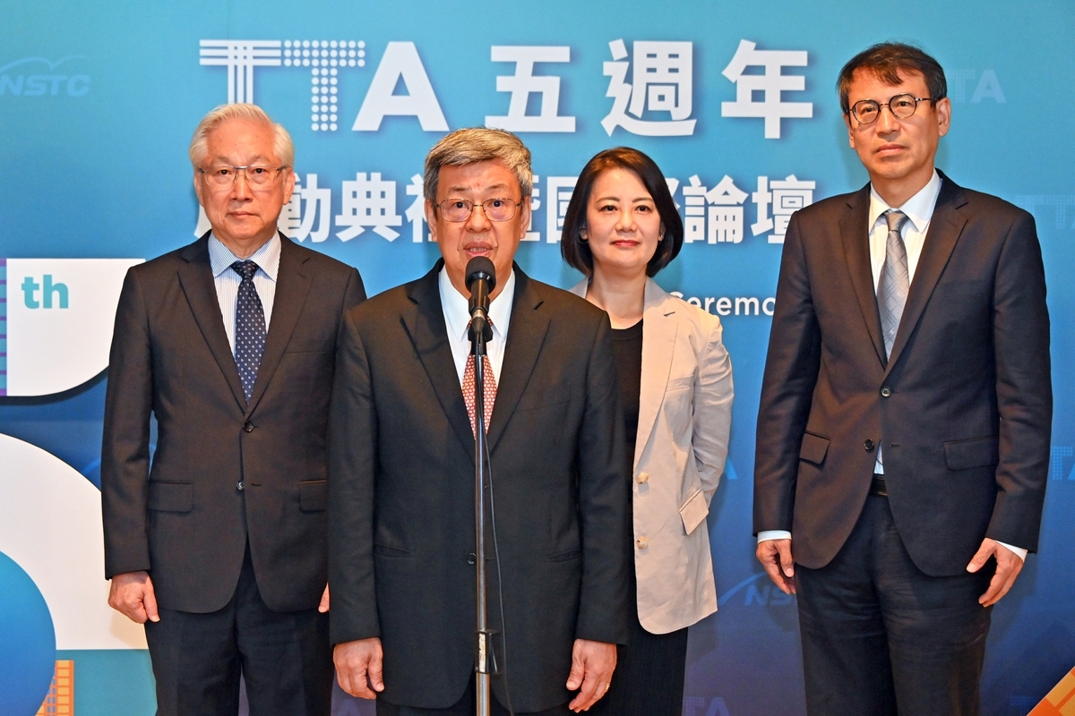 政院長陳建仁今（11）天上午出席「台灣科技新創基地（TTA）五週年啟動典禮」前受訪。 圖：行政院提供