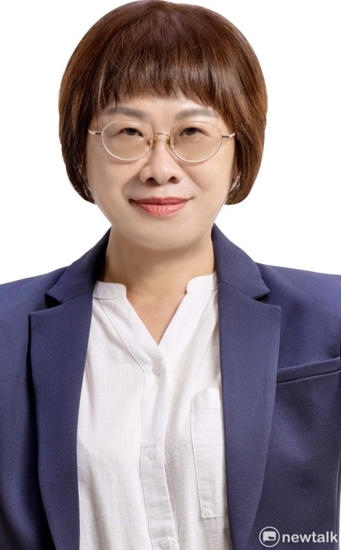 台南市立委第三選舉區國民黨候選人姚正玉以韓劇「造后者」的台詞，搭配姓名的諧音和資深媒體人強力監督的特質，高喊「要正義」的口號，在民眾對執政黨沾染黑金形象而深表失望之際，「要正義」的競選意象早已深植人心。 圖：姚正玉提供