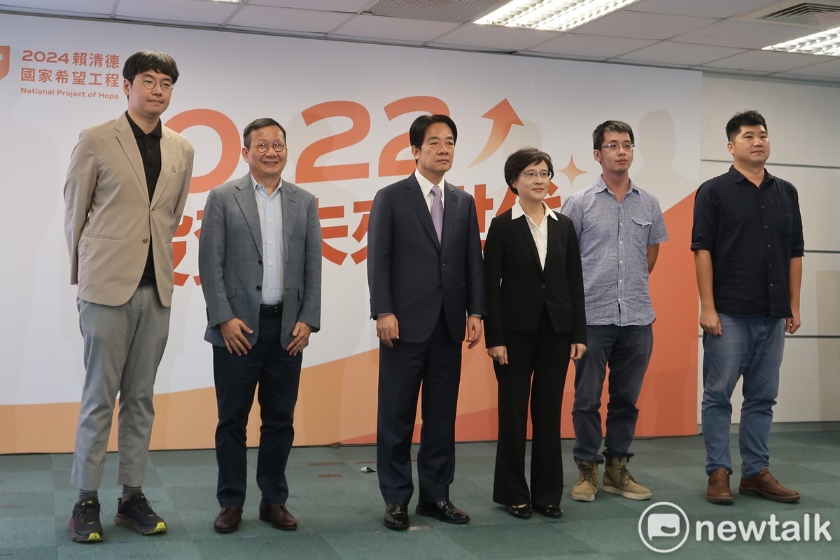 賴清德今日舉行2024賴清德國家希望工程「0-22歲投資未來世代」政見發表會。出席者包括青平台基金會鄭麗君董事長、台灣大學社會系林國明教授、彭婉如文教基金會王兆慶執行長、苗栗南庄「地方創生青年培力工作站」主持人邱星崴、中央研究院博士後研究林凱衡。 圖：林朝億/攝
