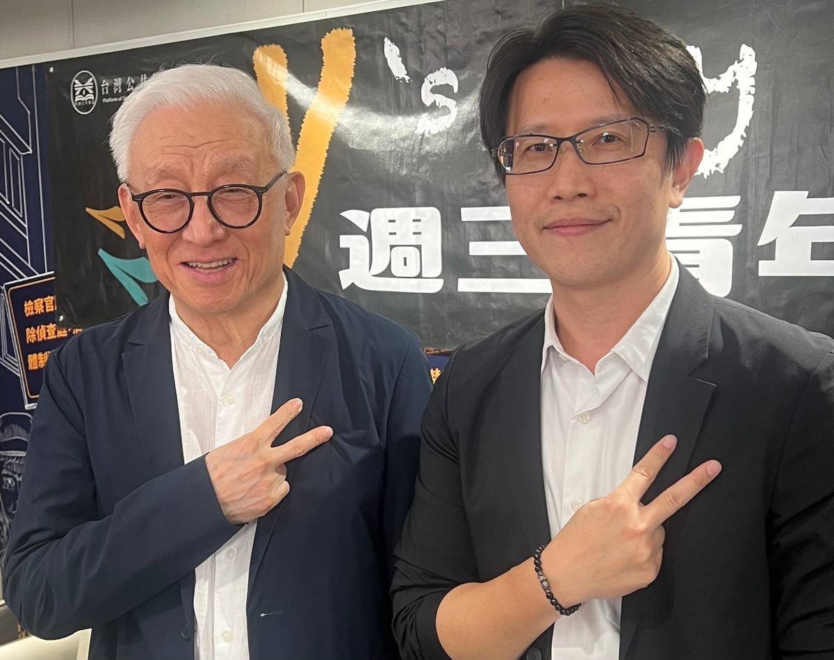 聯電創辦人曹興誠和台灣智庫副執行長董思齊。 圖：Y’s Day「週三青年日」提供